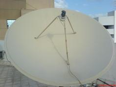 180 cm Paraclypse Prime Focus Dish with UNI LNB Invacom FLANGE SNF 031 and Adjustable Feed Horn Invacom ADF 120 in Dubai UAE nr5