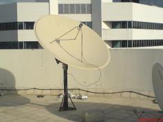 180 cm Paraclypse Prime Focus Dish with UNI LNB Invacom FLANGE SNF 031 and Adjustable Feed Horn Invacom ADF 120 in Dubai UAE nr1