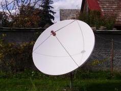 b1 Ing Laluha Astra 2D H pol Zvolen Lieskovec detail na pouzitu antenu PF 190 cm s LNB Invacom  nr2