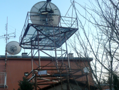 view of the platform from the garden ( 8,5m lower edge )