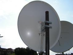 DIGI tv ofset dish 80-72 cm detail uchyt od zadu all  10