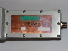 California Amplifier ADL RP1 CKU detail na jednopolaritny C band LNB SATRON USA 25 K  c14