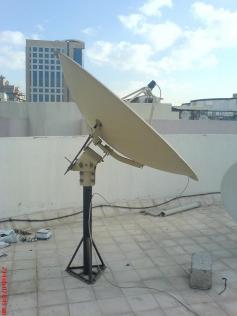 180 cm Paraclypse Prime Focus Dish with UNI LNB Invacom FLANGE SNF 031 and Adjustable Feed Horn Invacom ADF 120 in Dubai UAE nr4